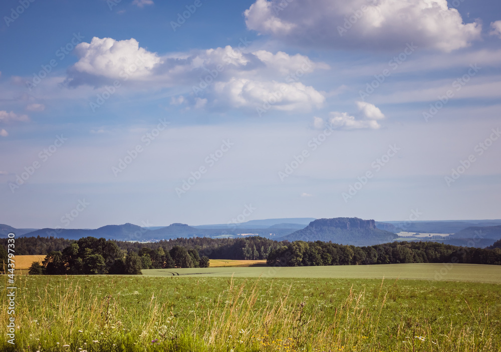 Obraz premium Panoramablick über die Sächsische Schweiz