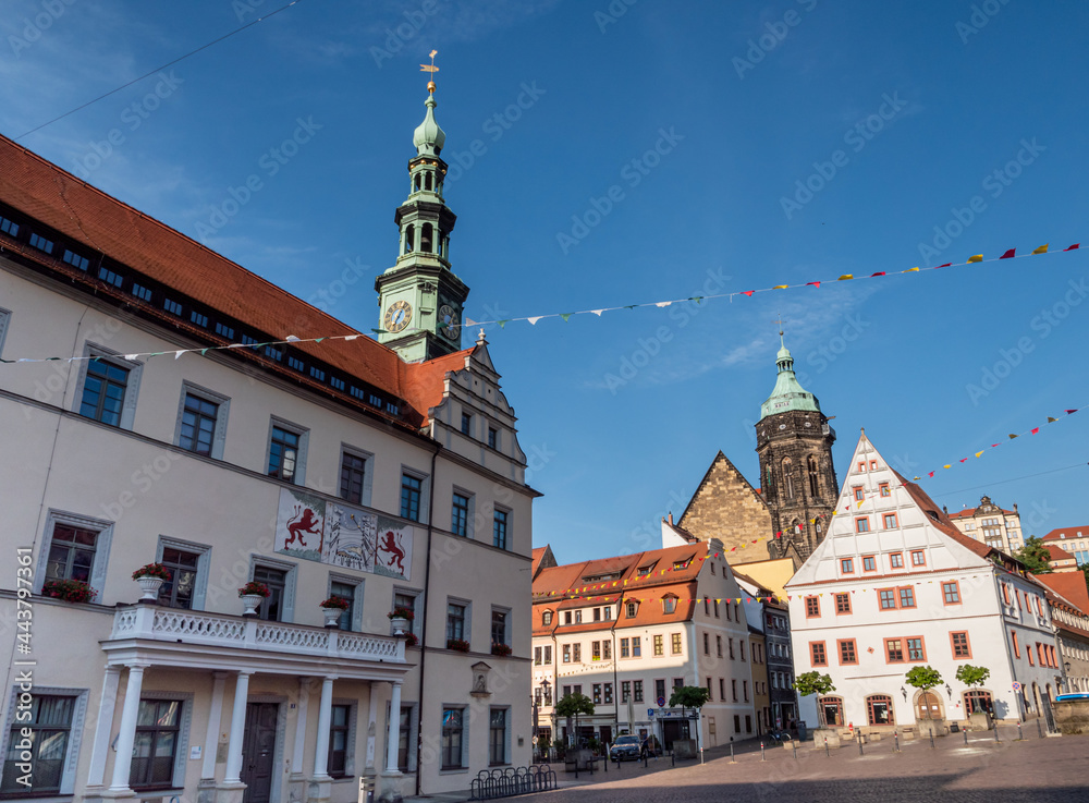 Marktplatz mit Rathaus in Pirna Sachsen