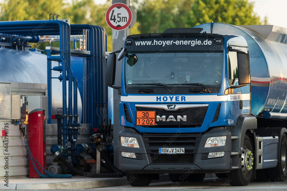 Hoyer Tankstelle Lkw