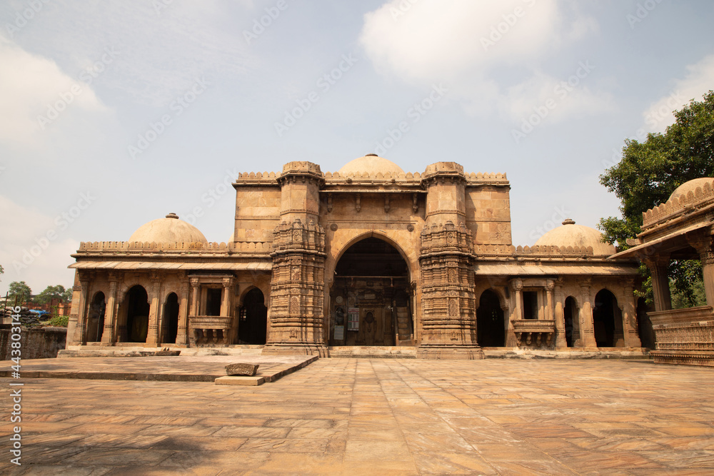 Bai Harir Sultani Mosque facade, Ahmedabad, Gujarat, India 