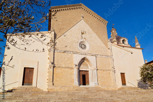 Kirche San Cerbone in Massa Marittima, Toskana, Italien photo