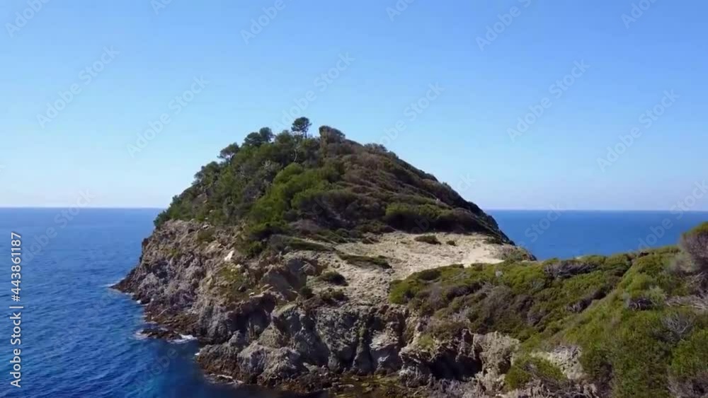 Sea shore and ocean see