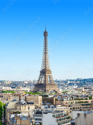 Fototapeta Naklejka Na Ścianę i Meble -  パリ　凱旋門から眺めるエッフェル塔