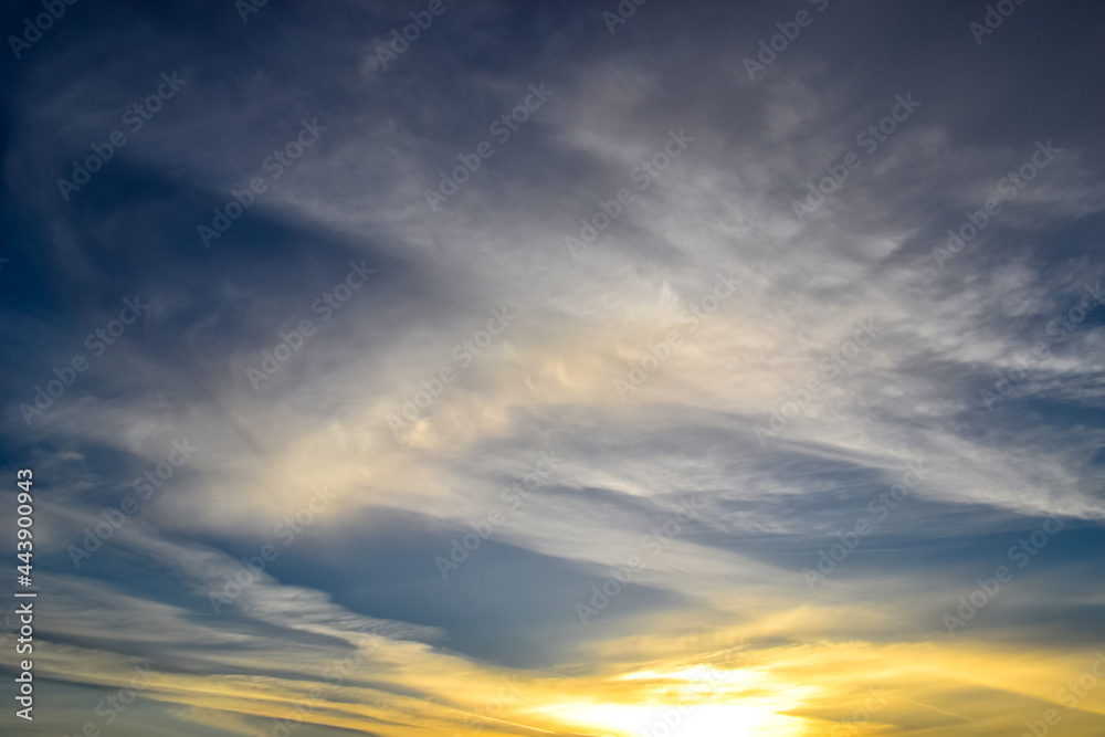 Obraz premium 黄昏時の空