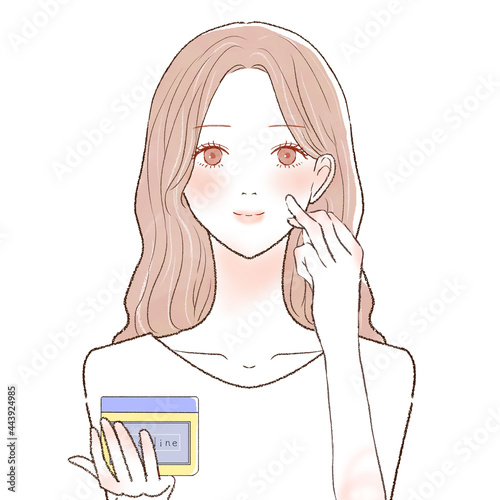 ワセリンを顔に塗って保湿する女性