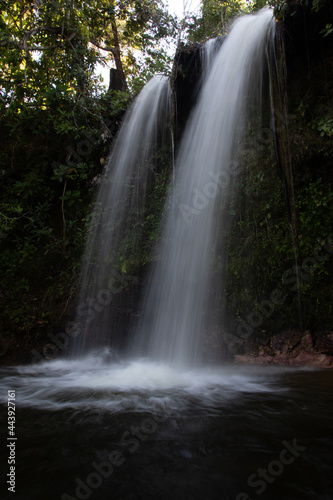 Cachoeira do Formiga - Jalap  o - TO