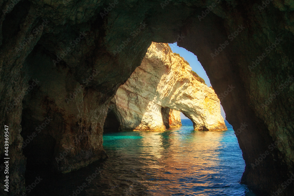 Fototapeta premium the Cave