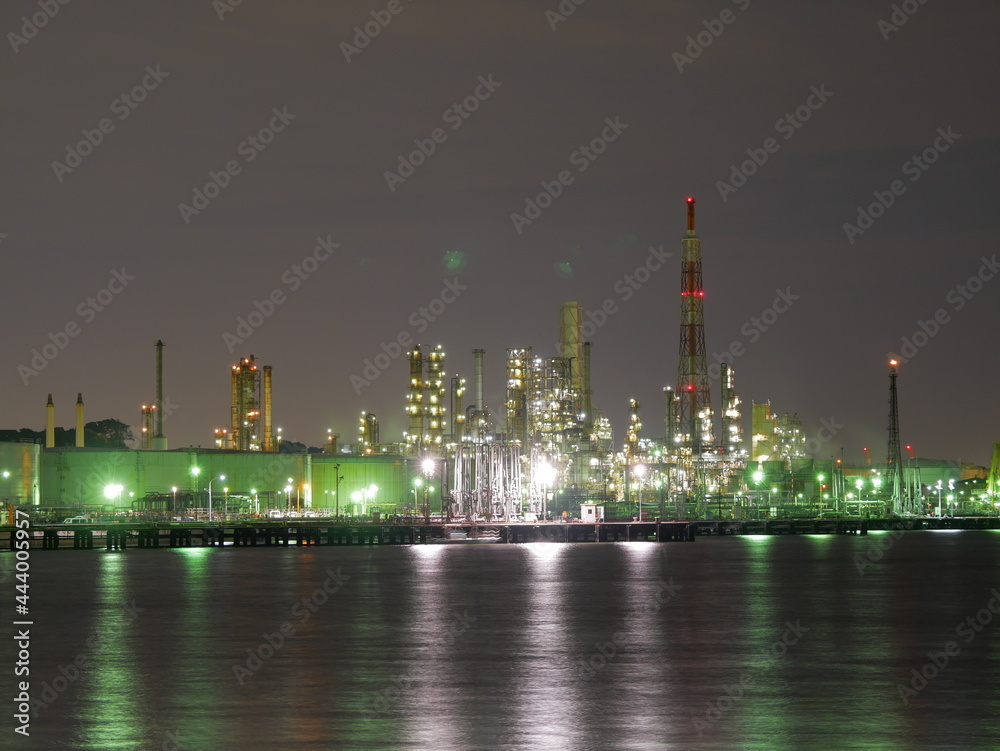 京浜工業地帯の夜景・新磯子町