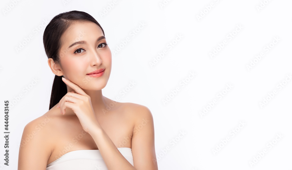 Beauty woman with beauty face touching healthy facial skin portrait Happy beautiful smiling asian girl model with natural makeup touching beauty face skin on white background Beauty Skin care concept Beauty woman with beauty face touching healthy facial skin portrait Happy beautiful smiling asian girl model with natural makeup touching beauty face skin on white background Beauty Skin care concept