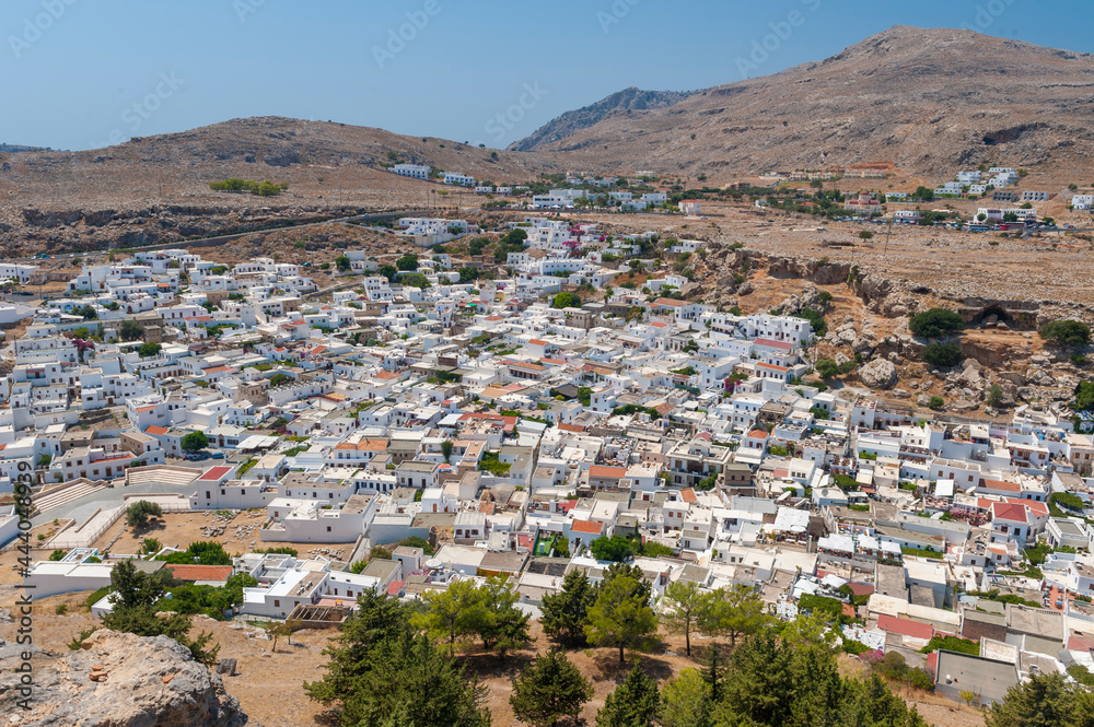 Das Städtchen Lindos auf der griechischen Mittelmeerinsel Rhodos