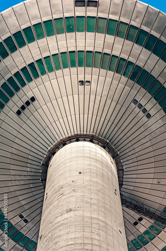 Die Unterseite des Funkturms in Frankfurt am Main