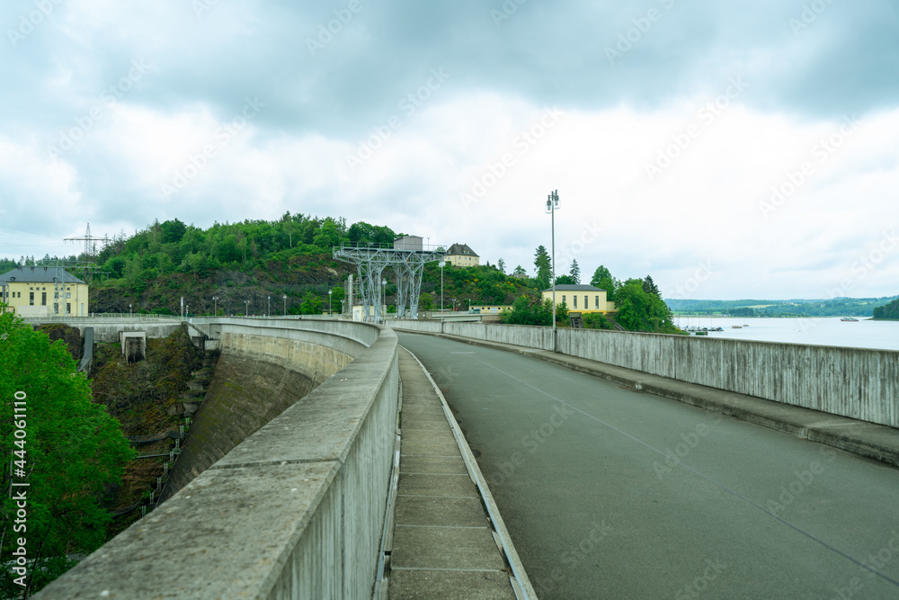 bridge in the city