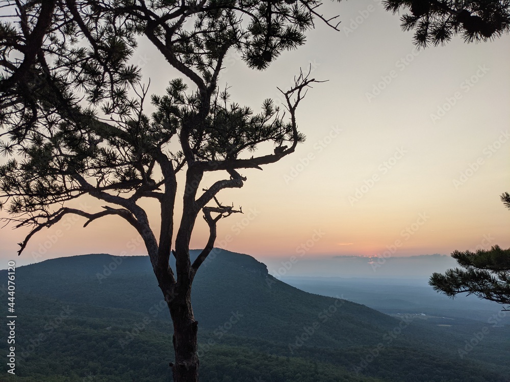 Obraz premium sunrise in the mountains