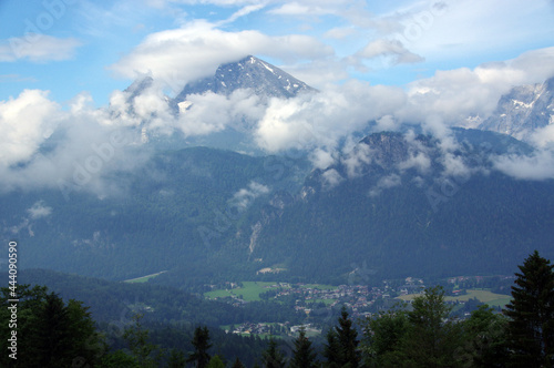 Blick vom Obersalzberg auf Untersberg und Watzmann