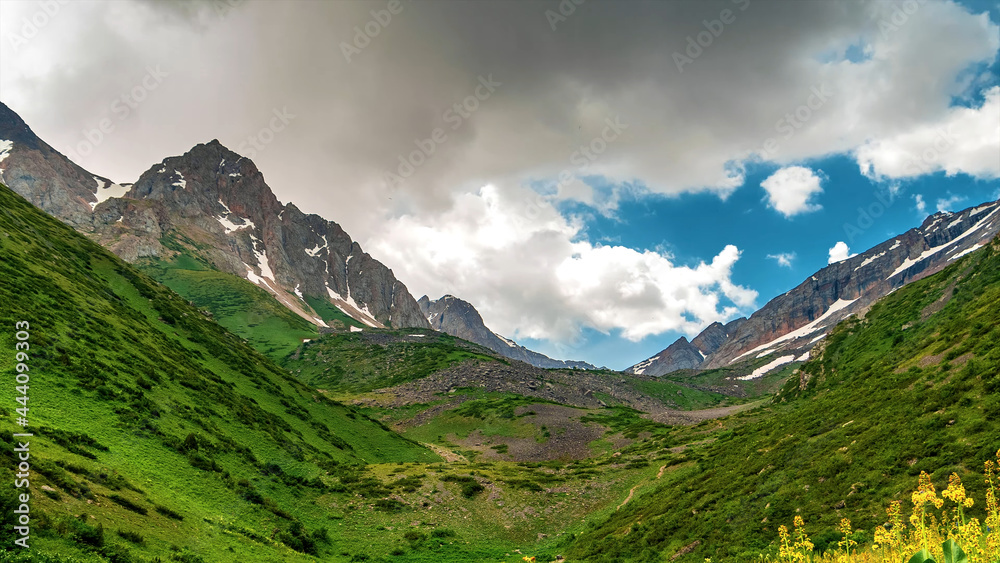 Obraz premium Calming mountain landscape