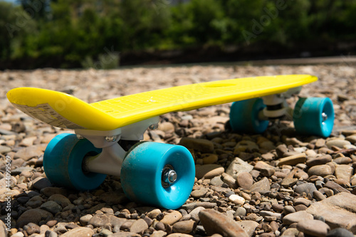 penny board on the street in nature © Міша Мула