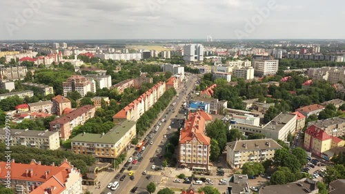 Traffic on the Leninsky prospect in Kaliningrad photo