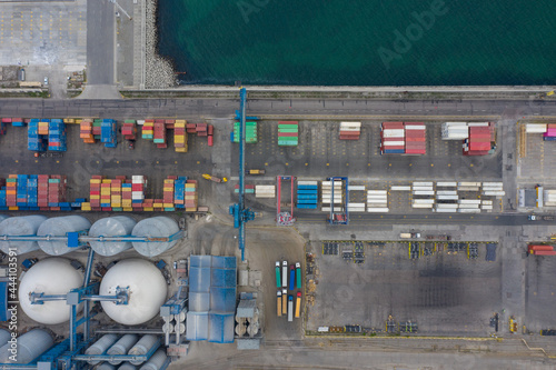 part of the port on top
 photo