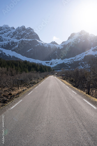 road to the mountains