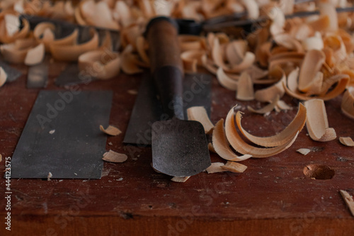 gouge and other tools that luthier use to work on Wood