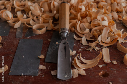 gouge and other tools that luthier use to work on Wood