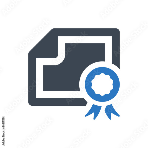 Diploma certificate icon
