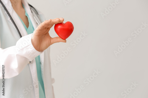 Female cardiologist with re...