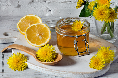 Fresh dandelion lemon honey © eladstudio