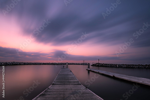 Fototapeta Naklejka Na Ścianę i Meble -  sunset on the pier