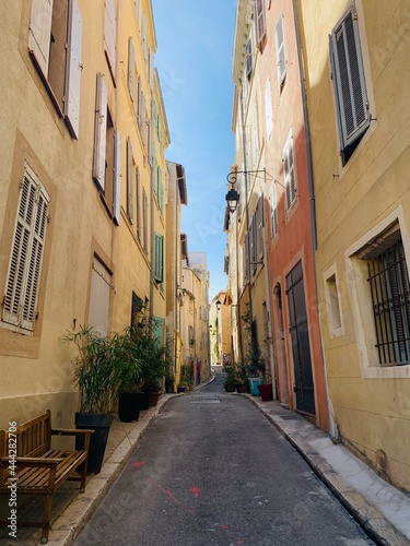 Fototapeta Naklejka Na Ścianę i Meble -  Milano, Europe, Marseille, Nice, Street, Blue Sky
