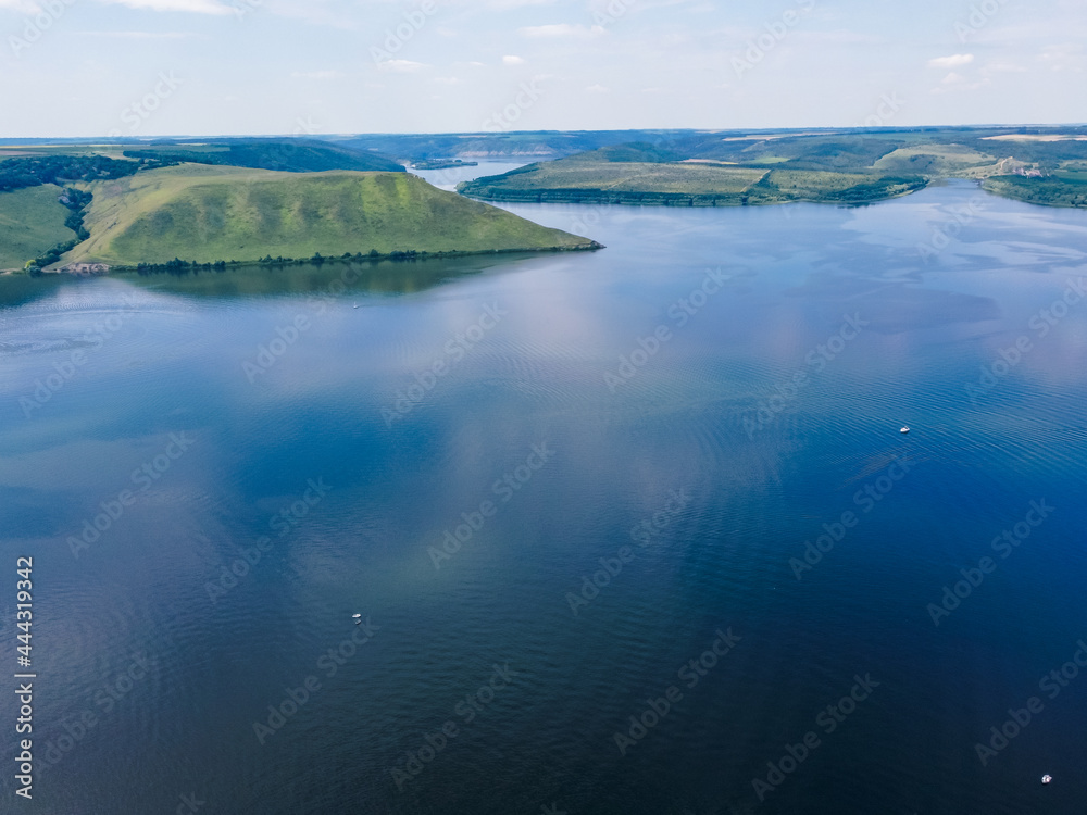 Bakota lago Dnister Ucrania