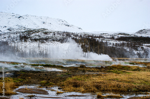 Fototapeta Naklejka Na Ścianę i Meble -  winter in the mountains