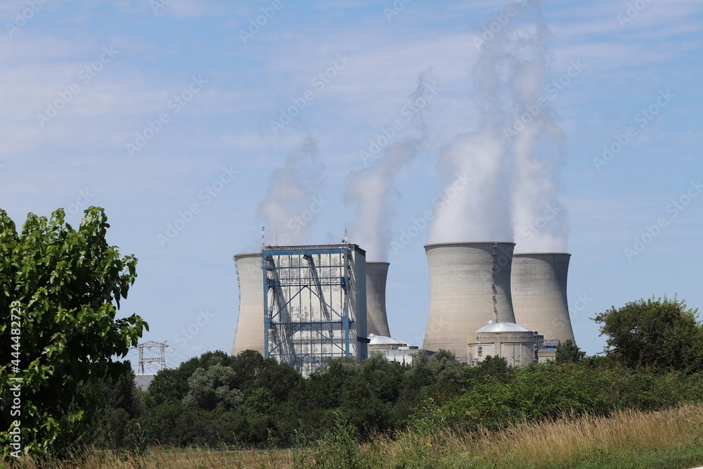 La centrale nucleaire du Bugey, ville de Saint Vulbas, departement de l'Ain, France