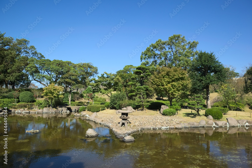 初秋の日本庭園
