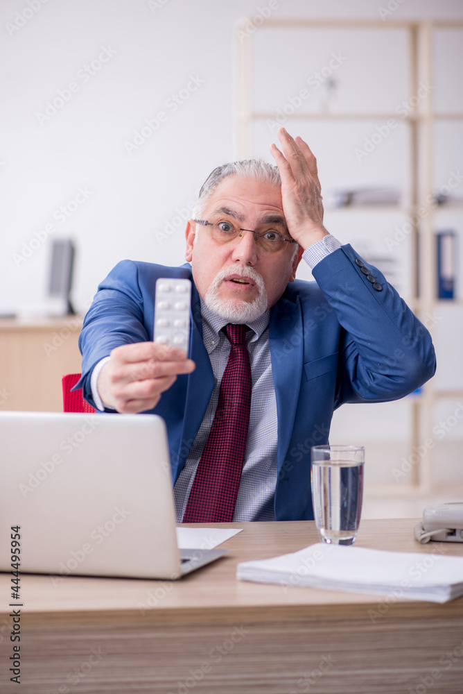 Old male employee and too much work in the office