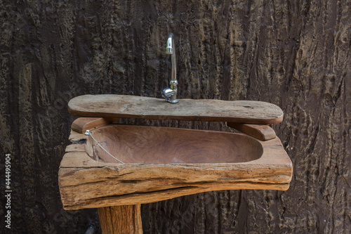 Wooden wash basin