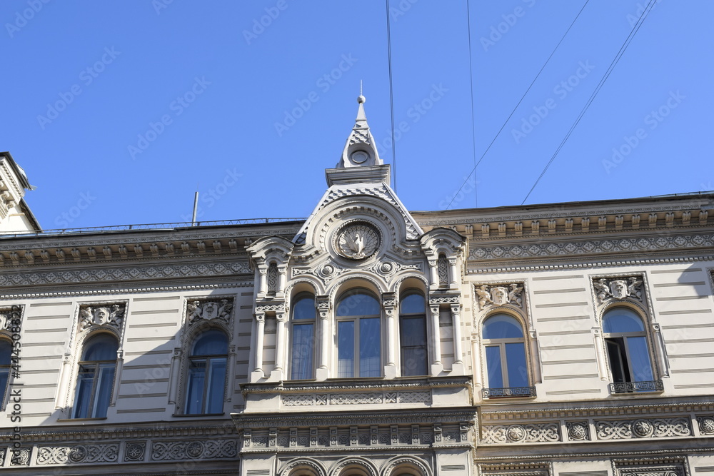 details of the facade of the building, the old town, the history of architecture