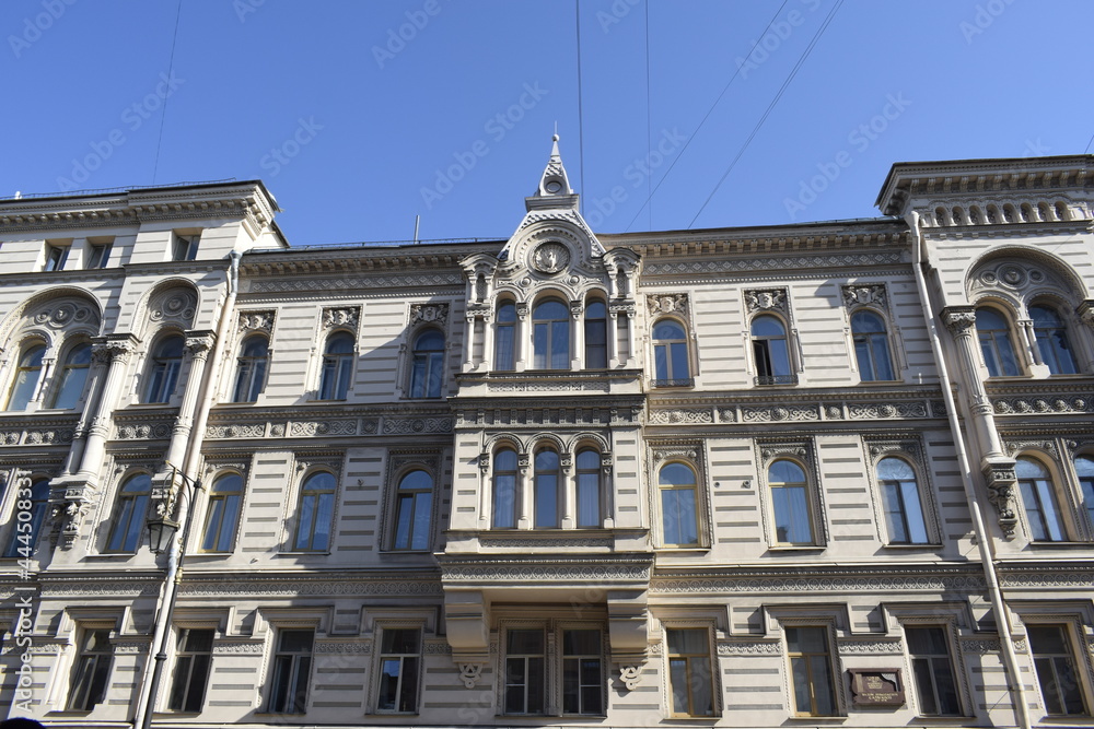 details of the facade of the building, the old town, the history of architecture