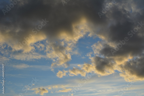 Fototapeta Naklejka Na Ścianę i Meble -  Thunder sky in the evening. Dramatic cloudscape with blue sky and gray clouds
