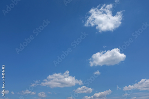 Fototapeta Naklejka Na Ścianę i Meble -  Few clouds sky