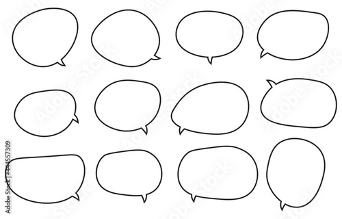 Set outline speech bubbles on white background. chat box or chat vector doodle message or communication icon Cloud speaking for comics and comics message dialog