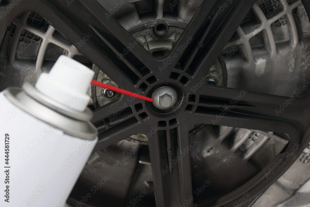balloon with a means for cleaning and lubricating equipment rotation mechanisms, close-up balloon with a means for cleaning and lubricating equipment rotation mechanisms, close-up