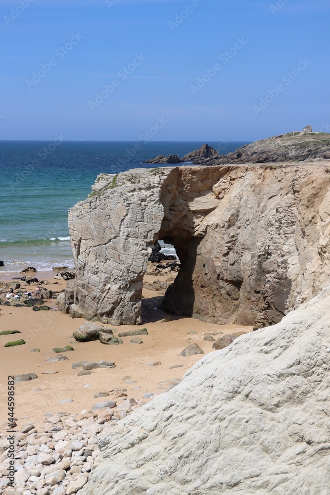 Vacation at the arch of Port Blanc in Quiberon 