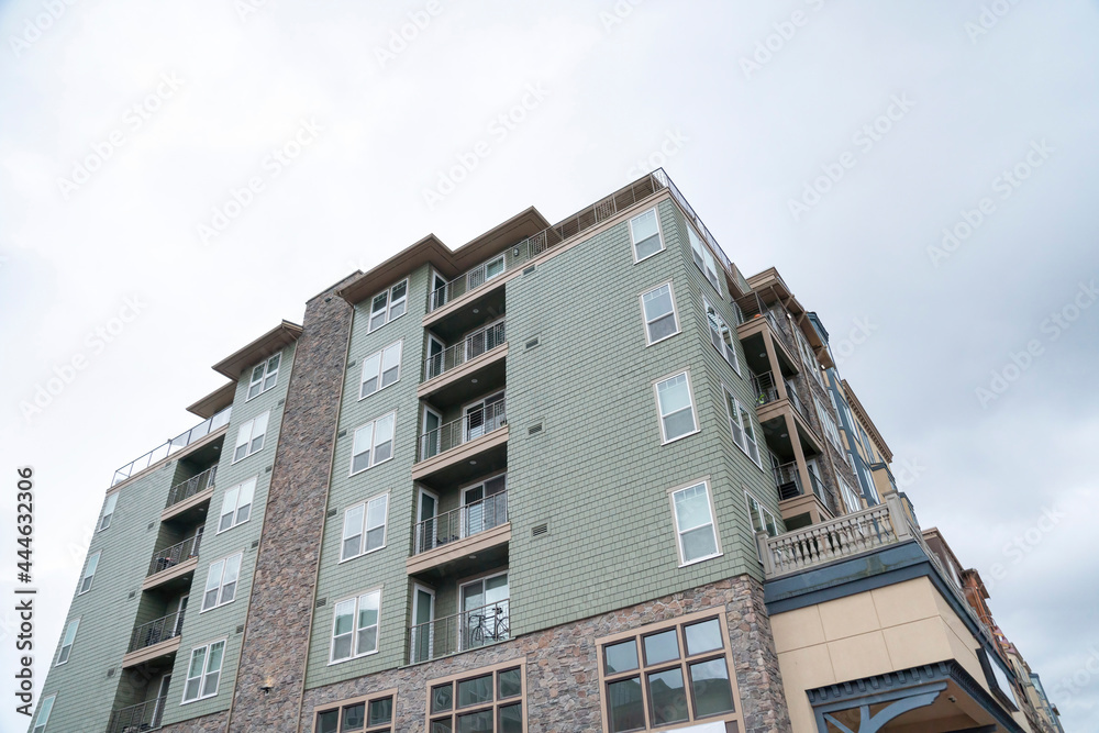 Fototapeta premium Low angle view of an apartment complex at Tacoma, Washington