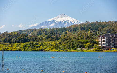Fototapeta Naklejka Na Ścianę i Meble -  View to Villarrica Volcano, Pucon, Chile.