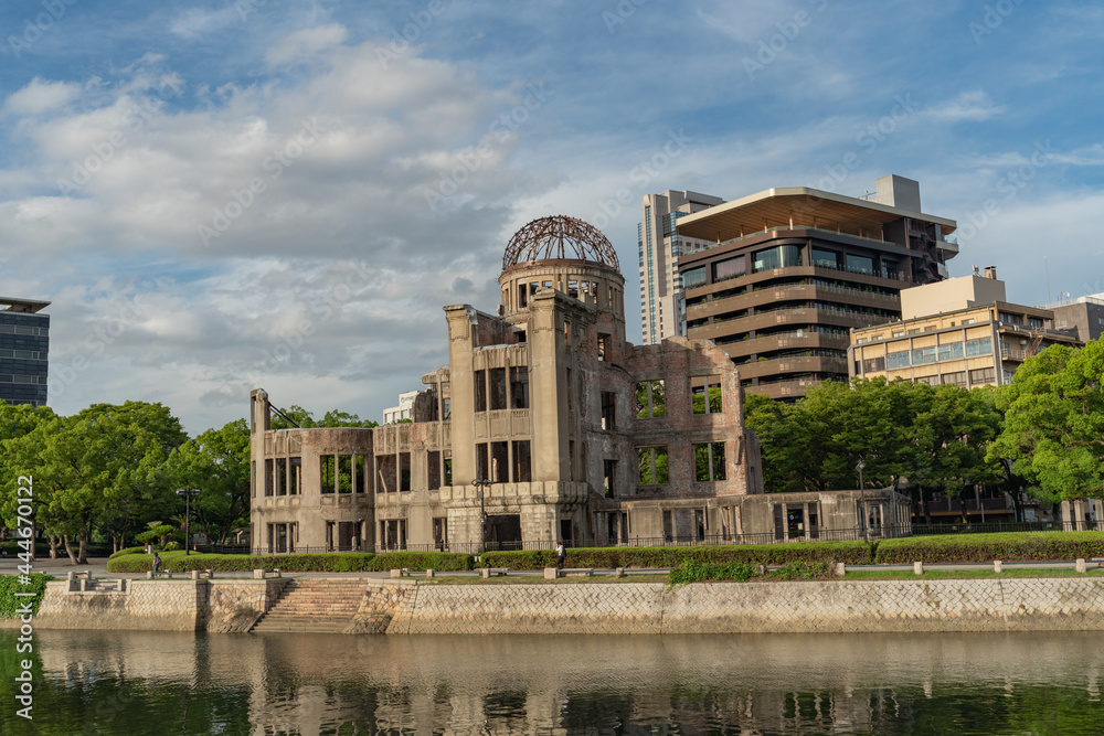 広島 原爆ドーム 平和 終戦