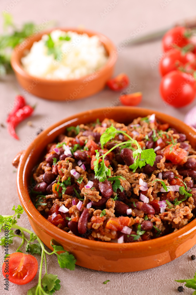 chili con carne- bean cooked with beef and spicy tomato sauce chili con carne- bean cooked with beef and spicy tomato sauce