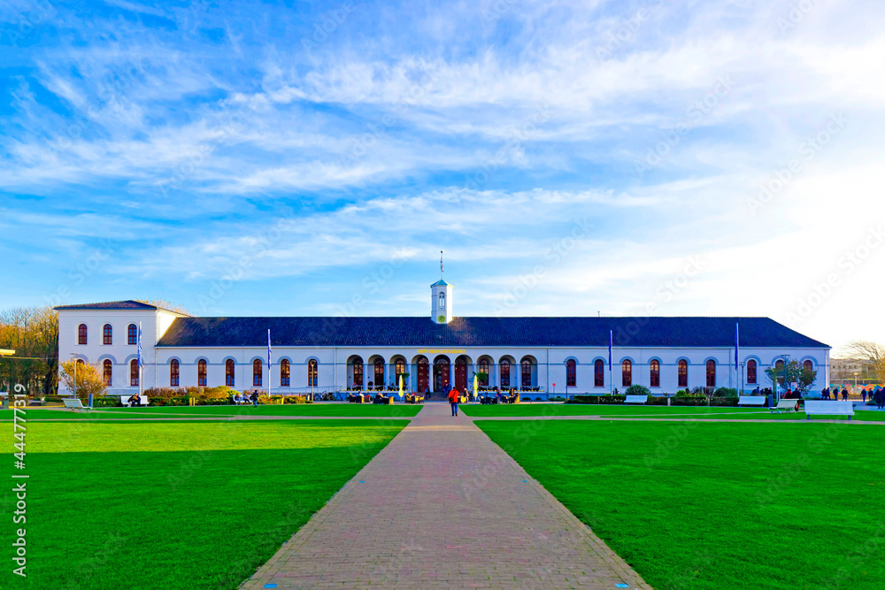 Naklejka premium Conversationshaus, Norderney, Ostfriesischen Inseln in der Nordsee, Niedersachsen, Deutschland