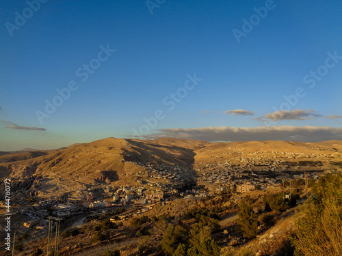 the hot dessert in jordan at summer