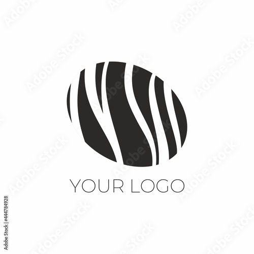 Elegant candy logo. Natural chocolate. Handmade chocolates. Chocolatier logo. Elegant abstract vector logo.